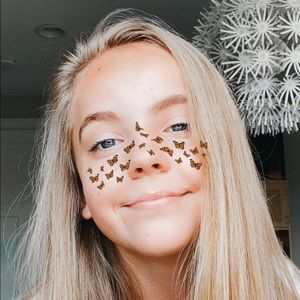 Meet your Posher, Addie